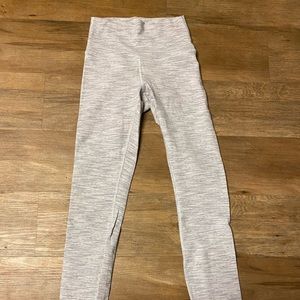Lululemon size 2 Wonder Unders full length